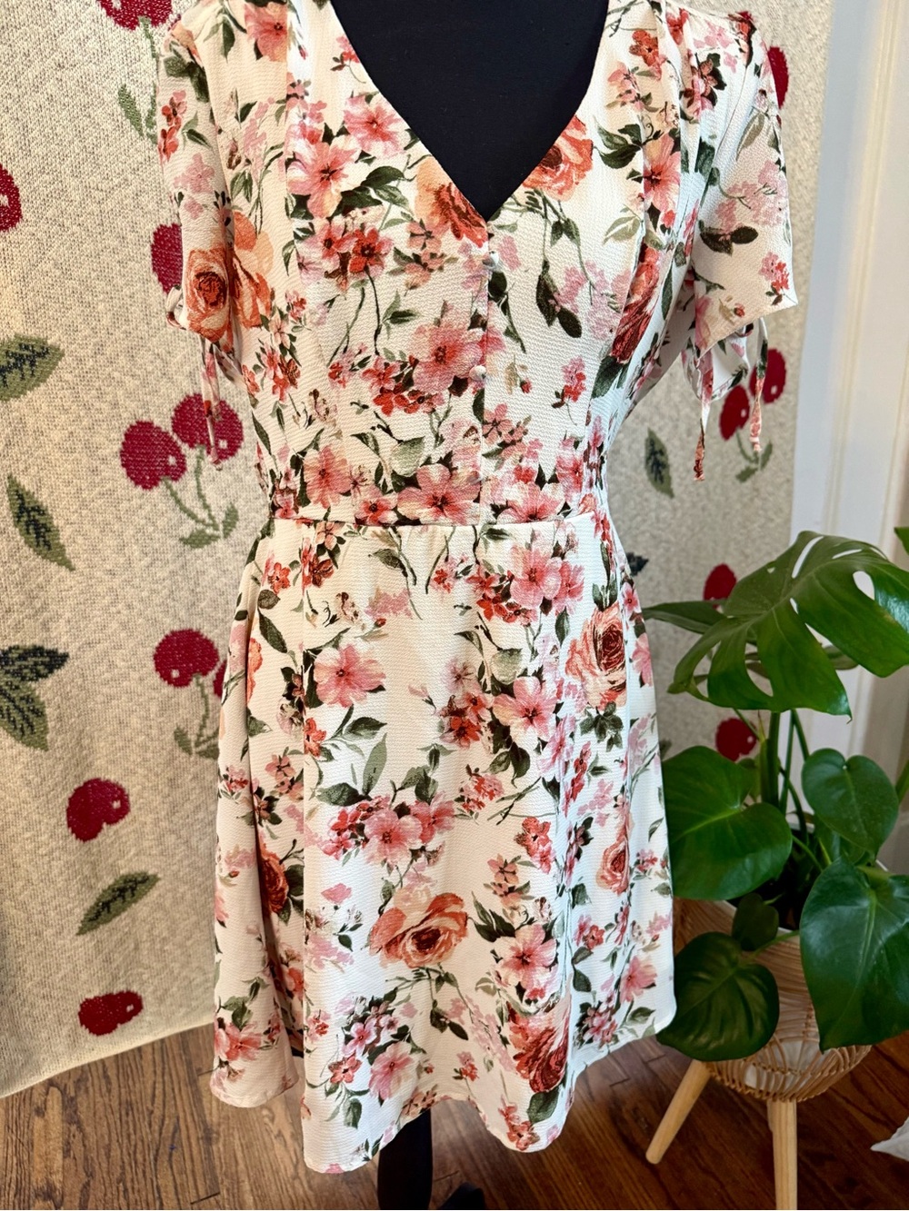 Lea & Nicole Floral Tie-Sleeve Dress